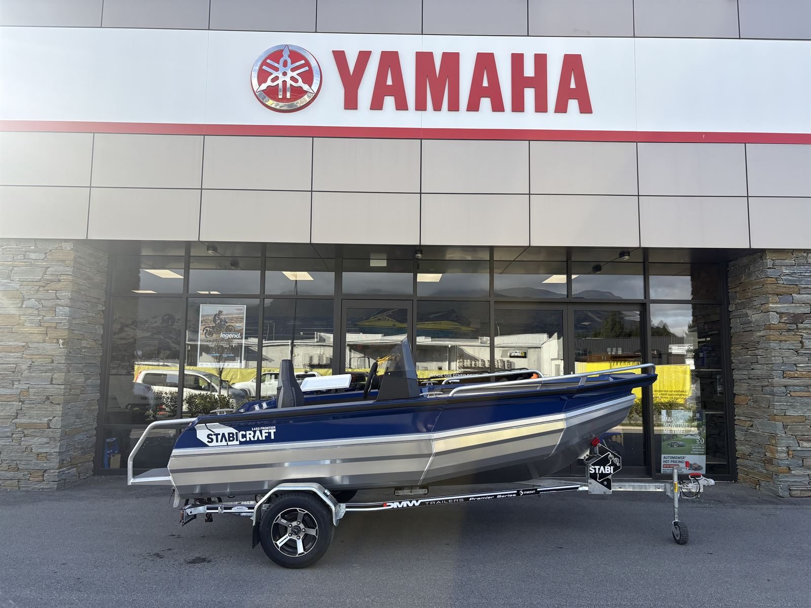 1450 Frontier Sportfish + Yamaha 50HP Outboard + DWM Trailer