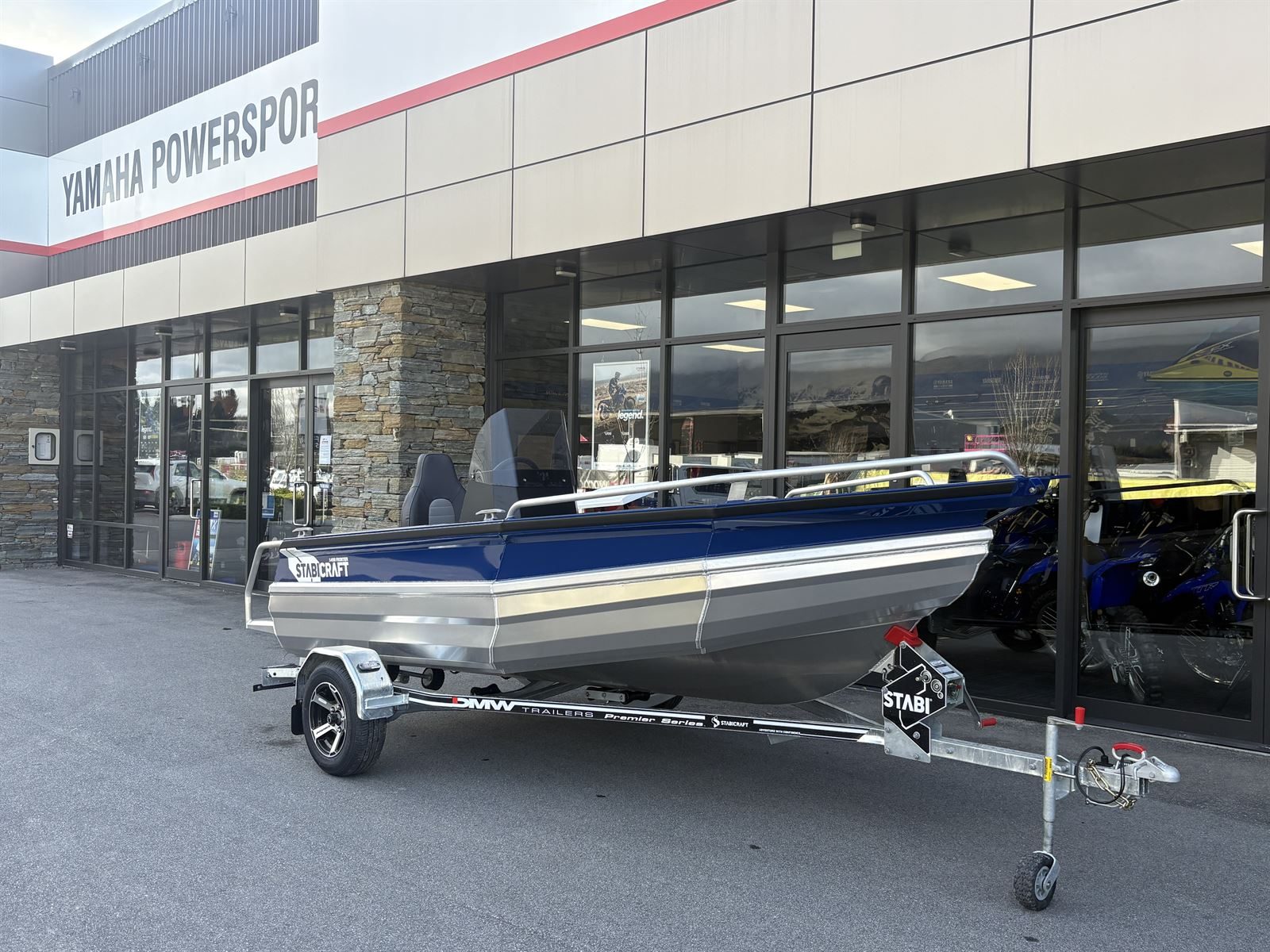 1450 Frontier Sportfish + Yamaha 50HP Outboard + DWM Trailer