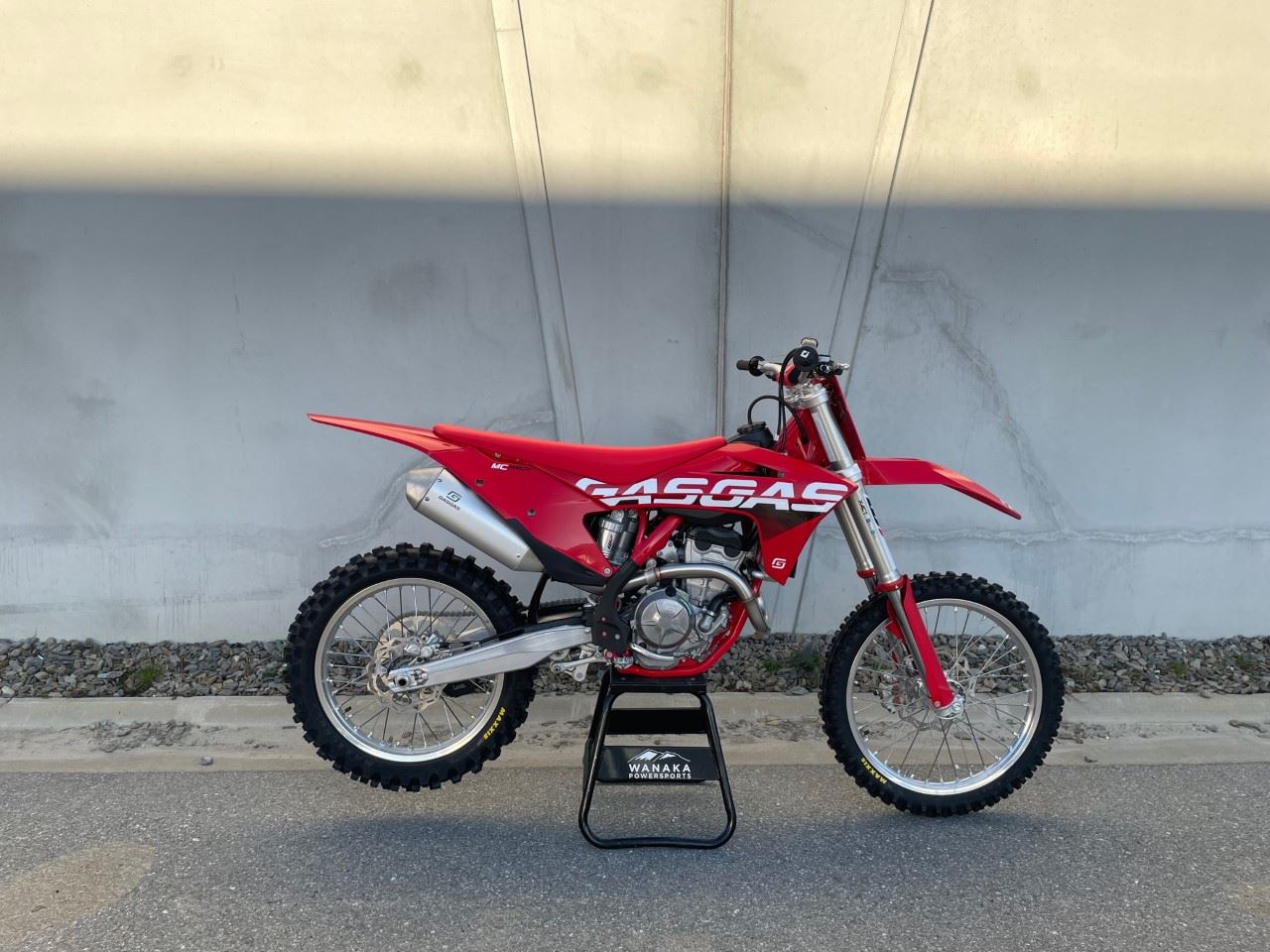 MC 250 F 2023