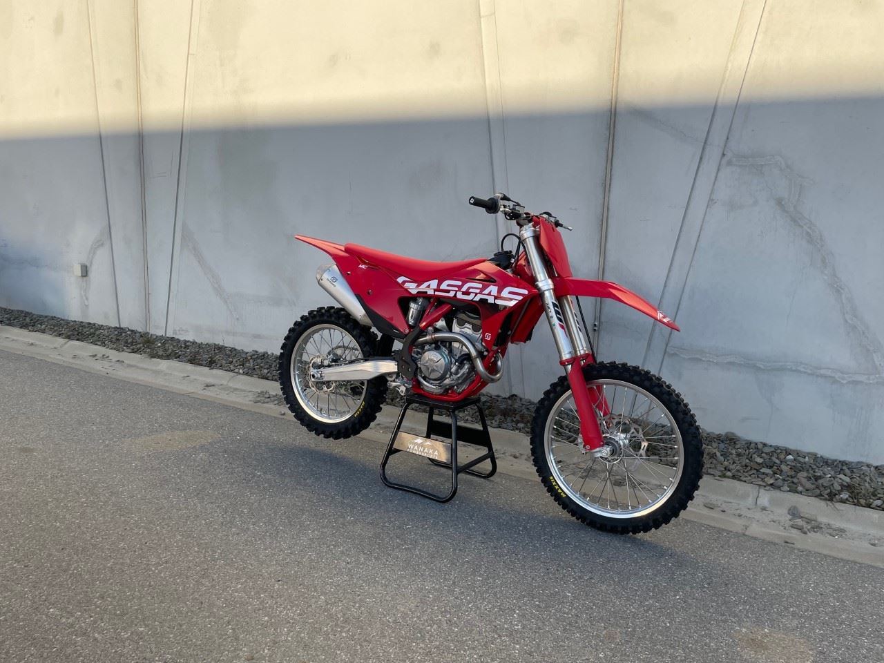 MC 250 F 2023