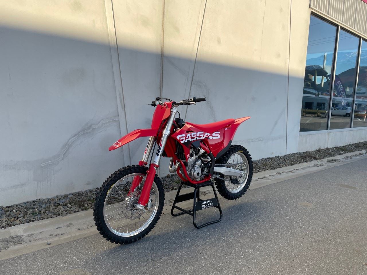 MC 250 F 2023