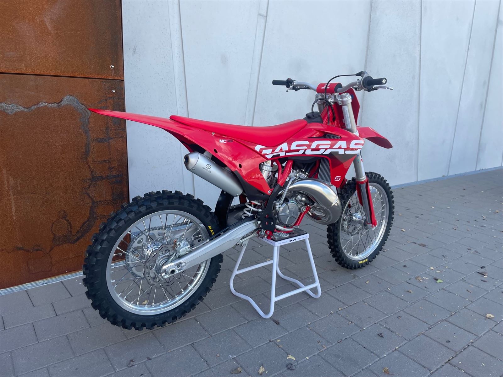 MC 125 2023
