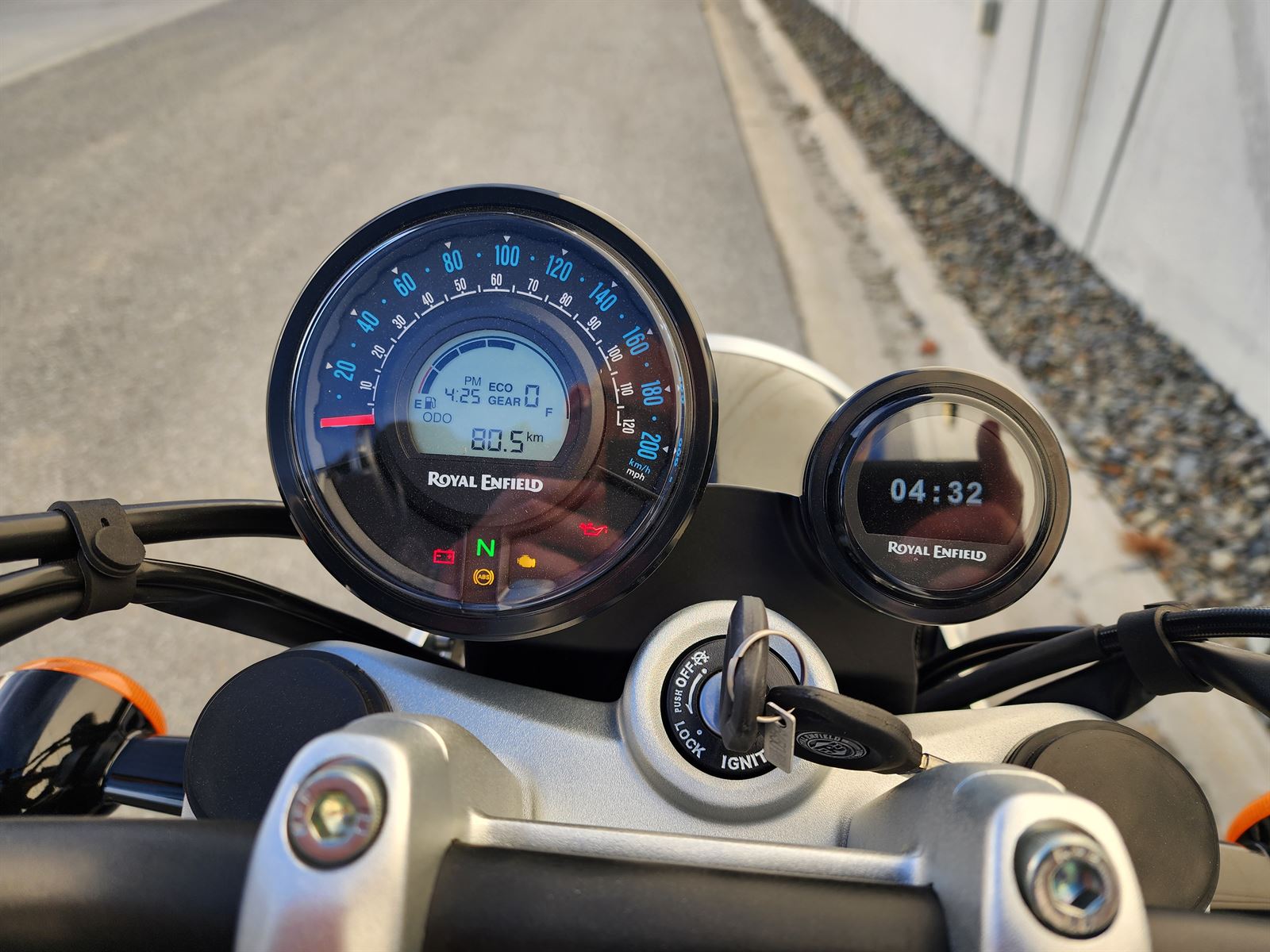 Super Meteor 650 2024