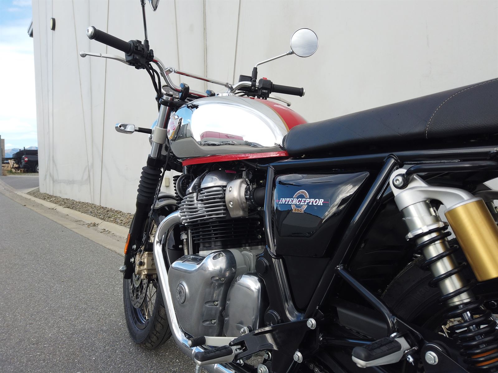Interceptor 650 2024