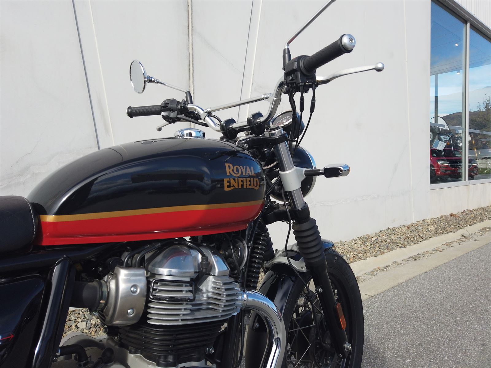 Interceptor 650 2022