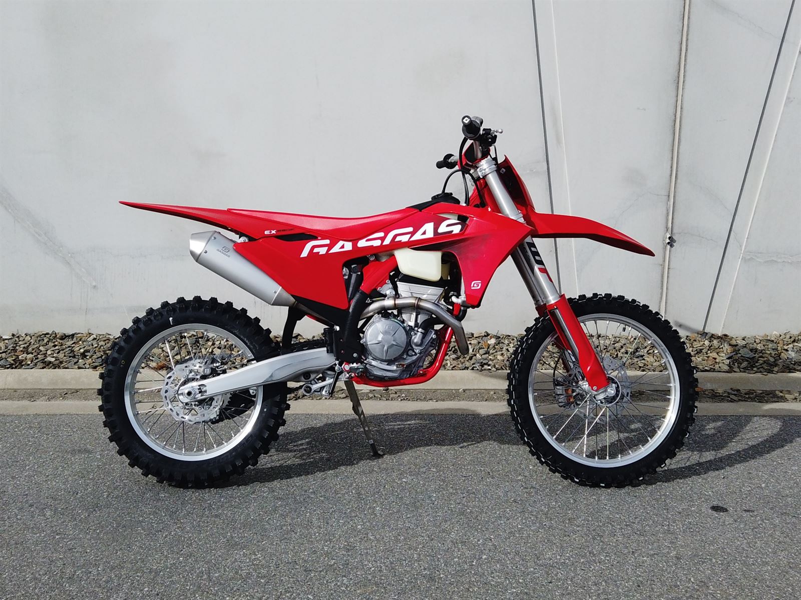 EX350F 2024