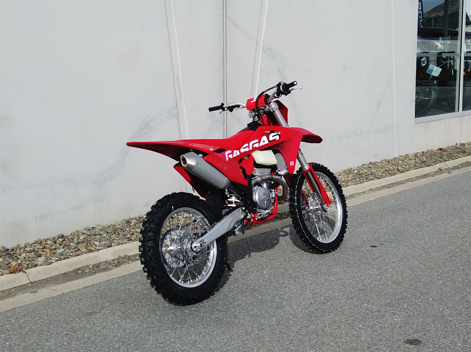 EX350F 2024