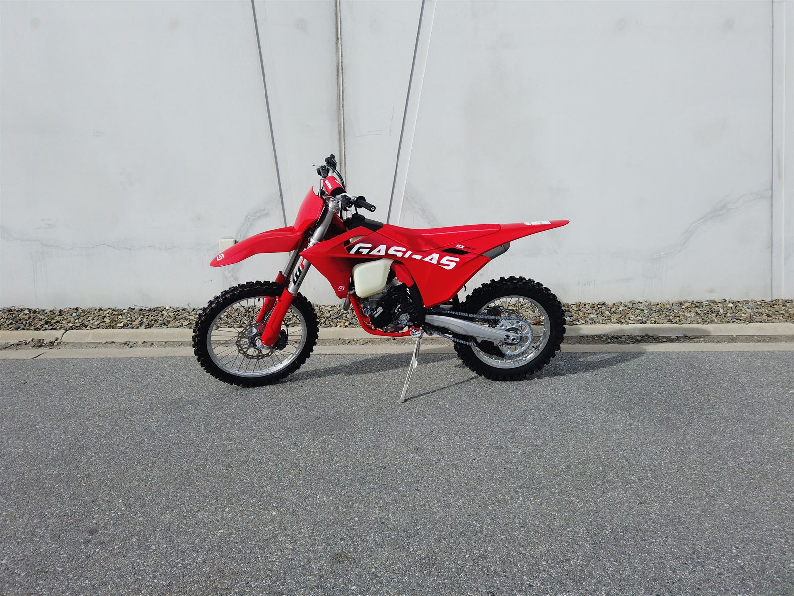 EX350F 2024