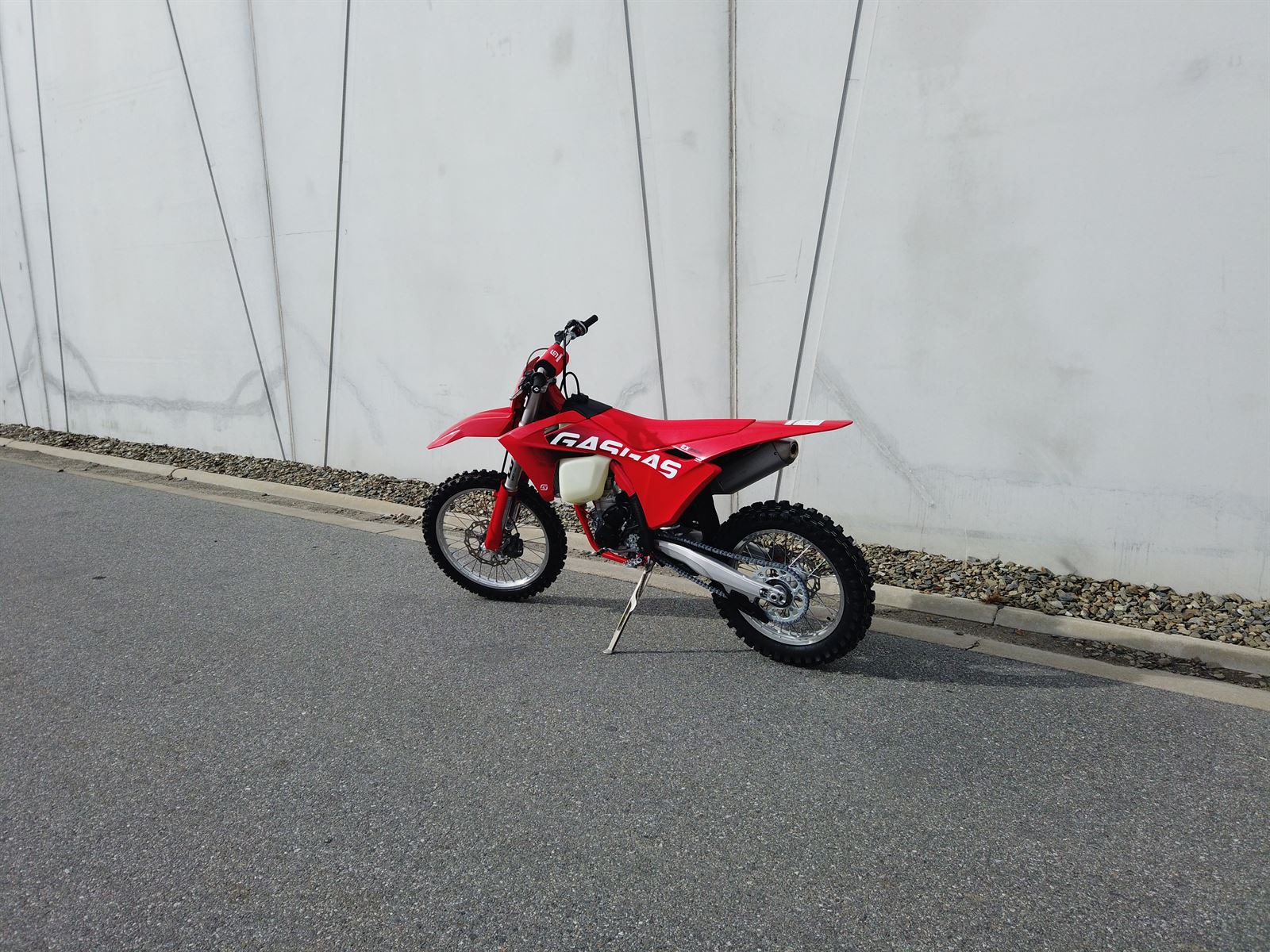 EX350F 2024
