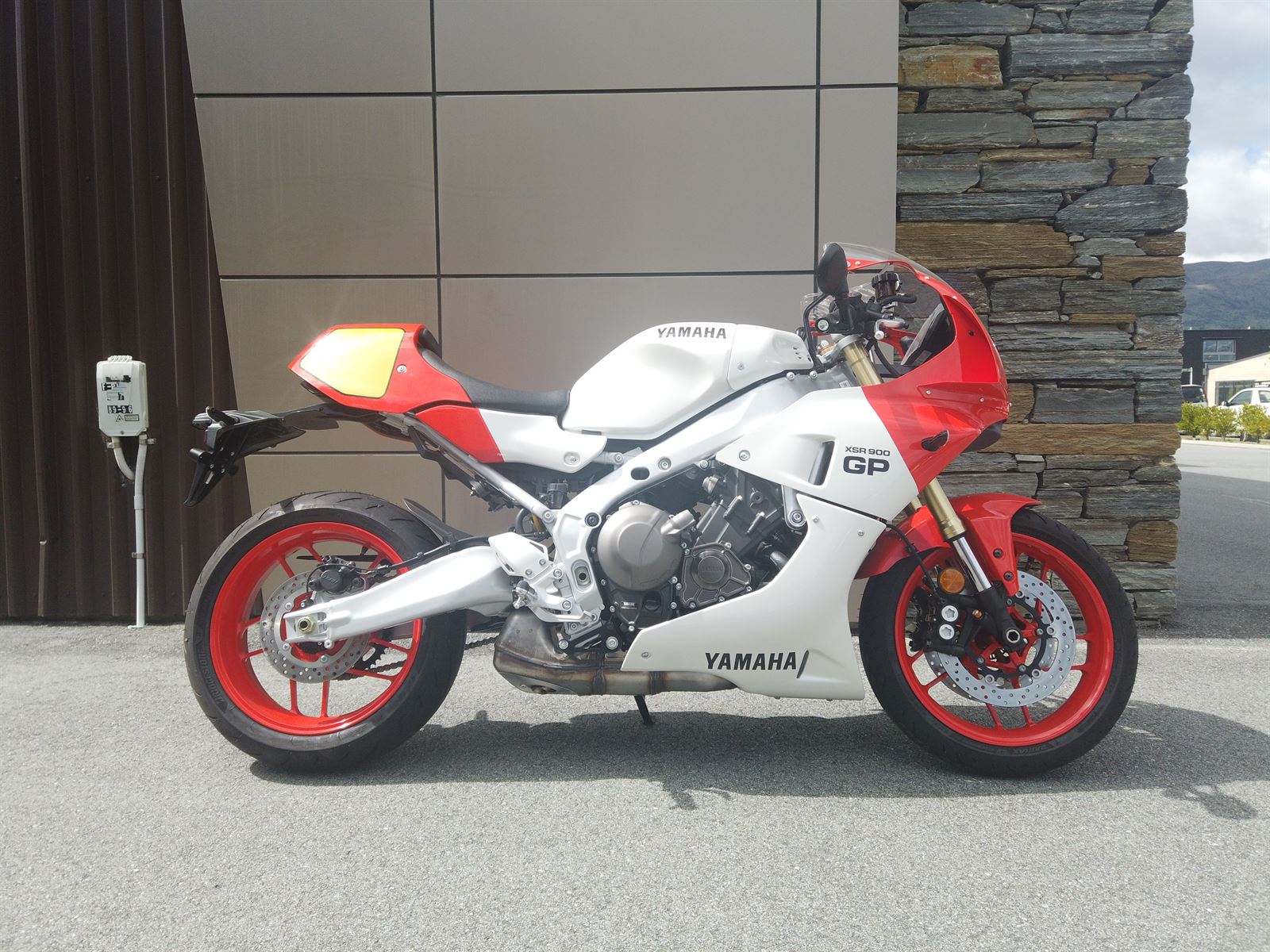 XSR900 GP 2024