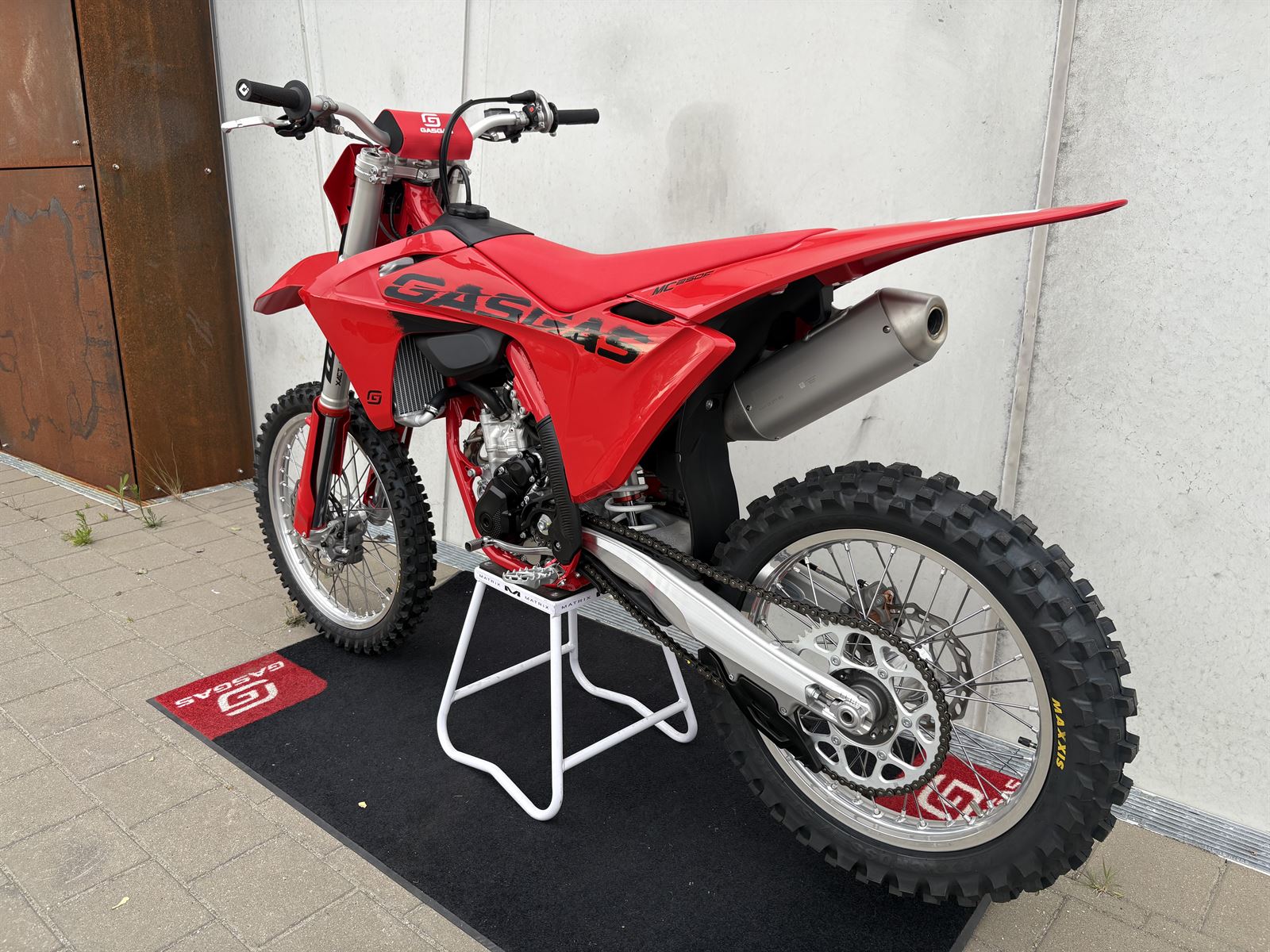 MC 250F 2025