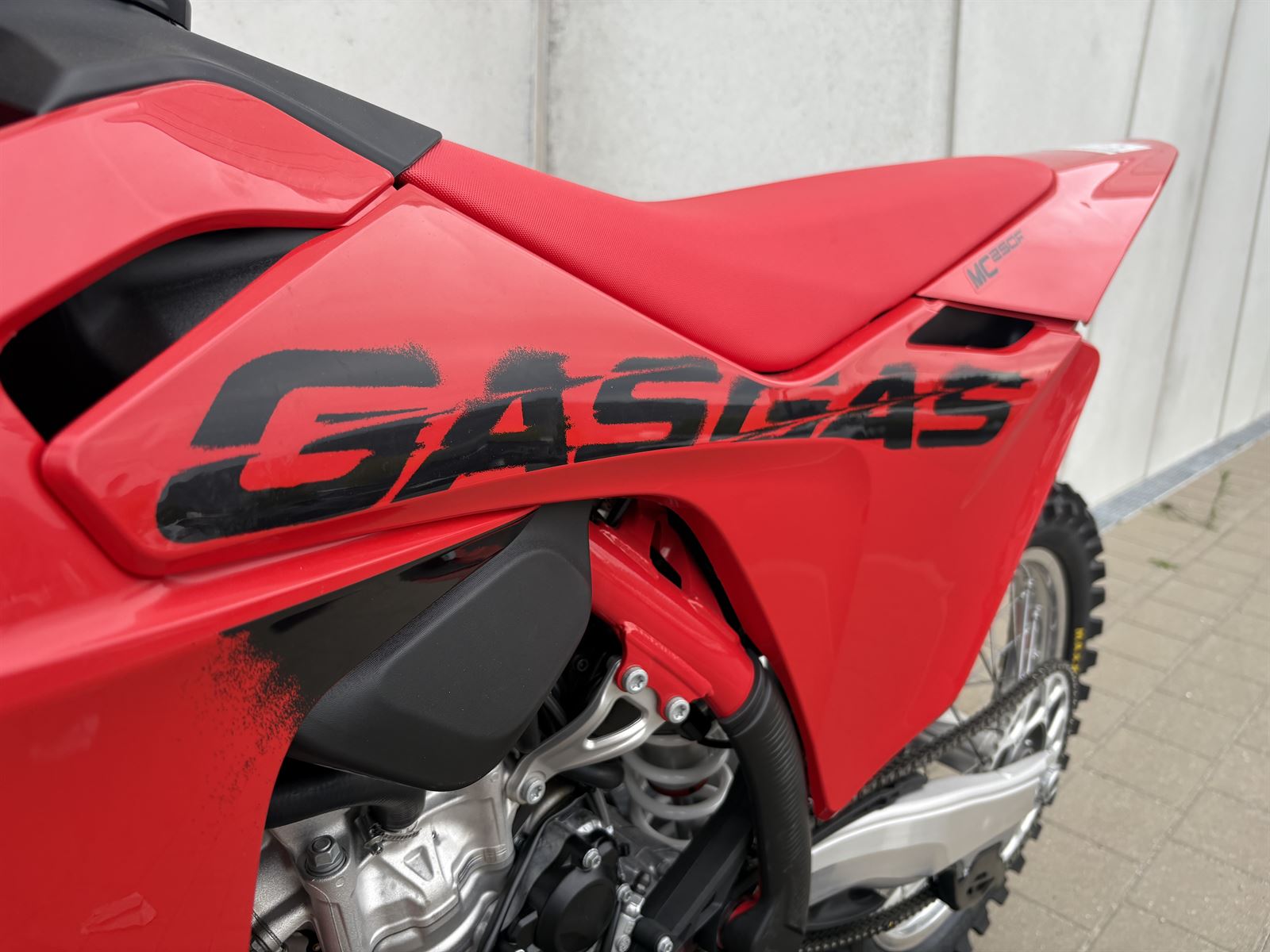 MC 250F 2025
