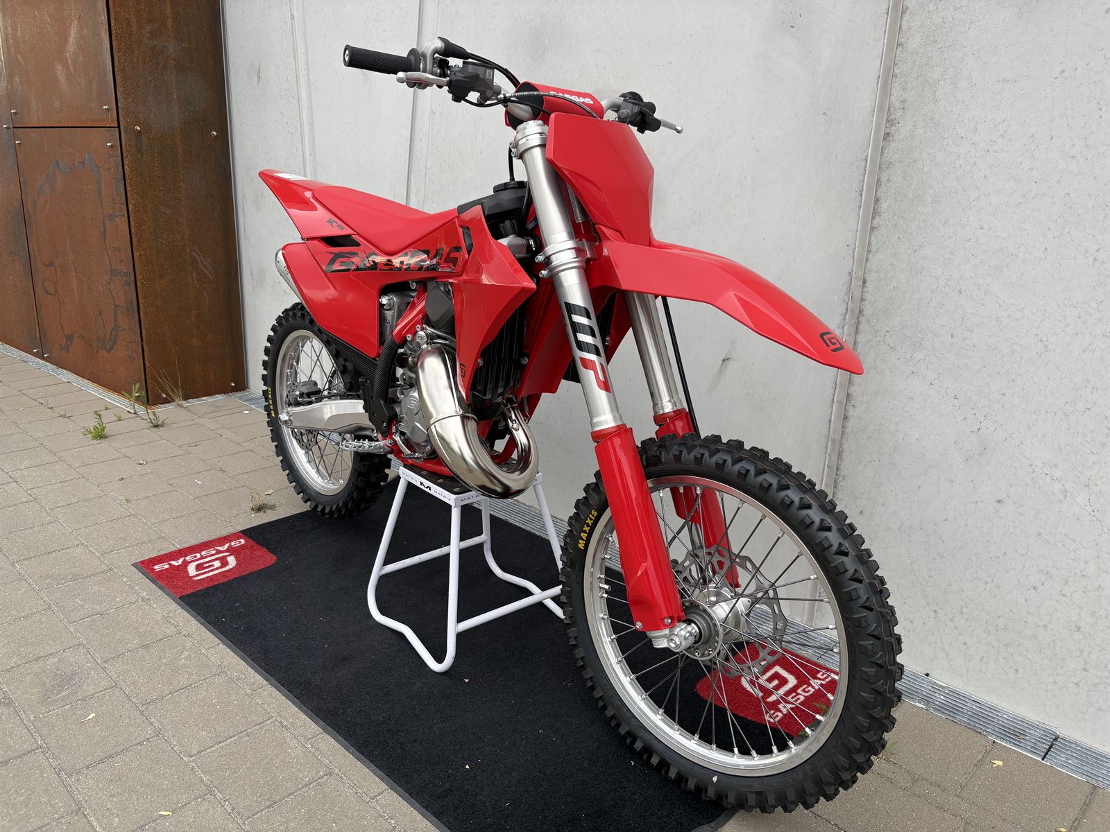 MC125 2025