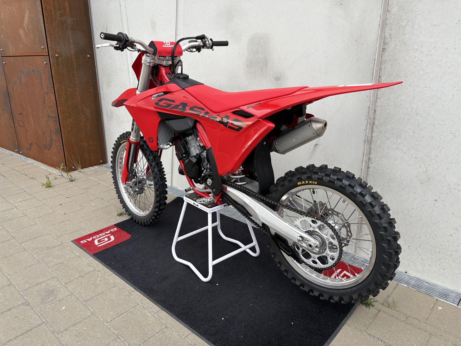 MC125 2025
