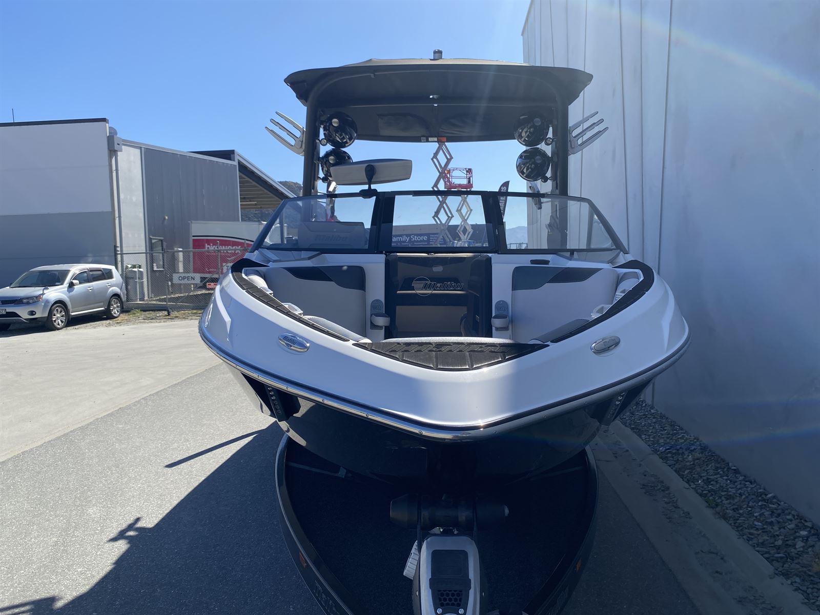 Malibu 23LSV 2018