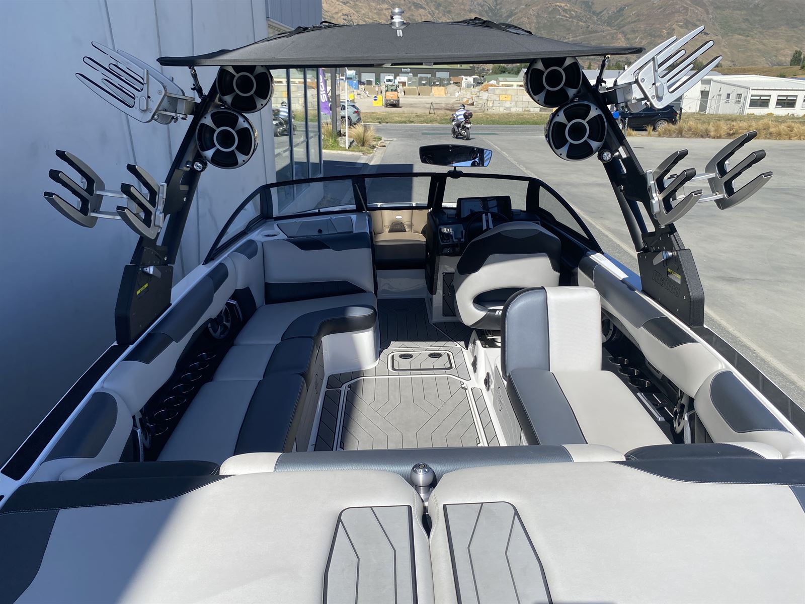 Malibu 23LSV 2018
