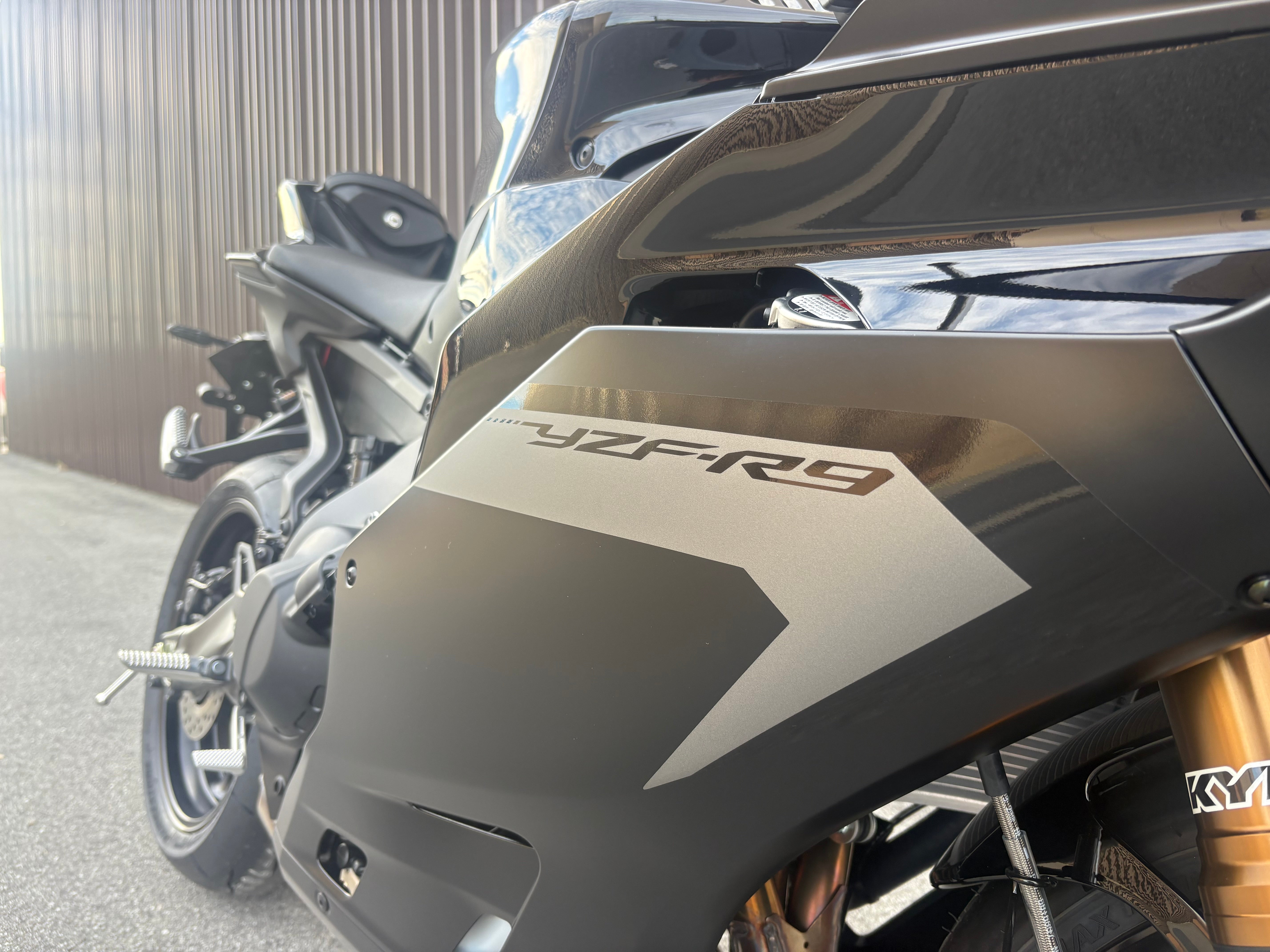 YZF-R9