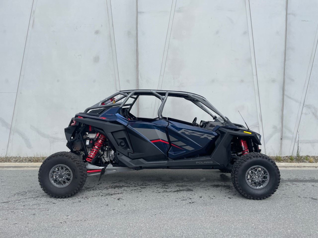 RZR PRO R 4 Ultimate