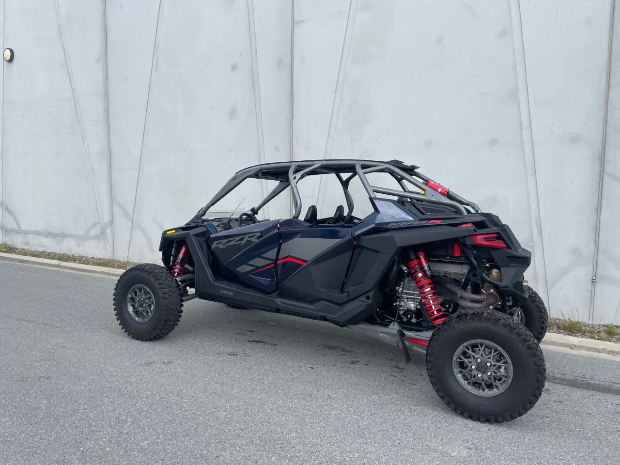 RZR PRO R 4 Ultimate