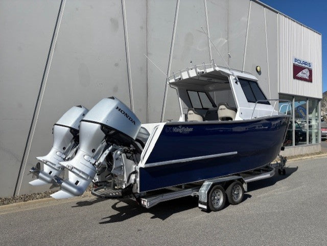 Kingfisher 670 Hard Top Powercat + 2 x 150HP Honda 4-Stroke Outboard + Trailer